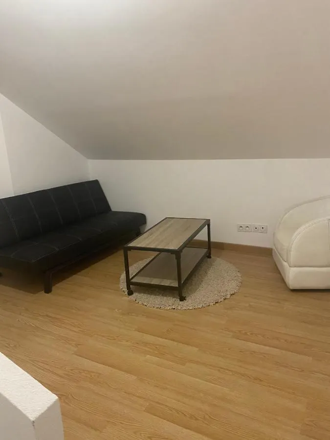 Maison 5 Chambres 2 Salons Saint-Pierre-en-Faucigny 0*,